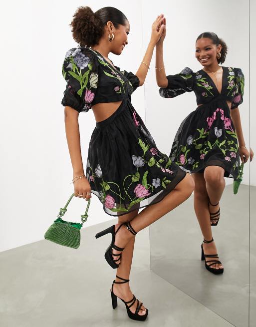 ASOS EDITION - Vestito corto a maniche corte con cut-out in organza nero con ricamo a fiori