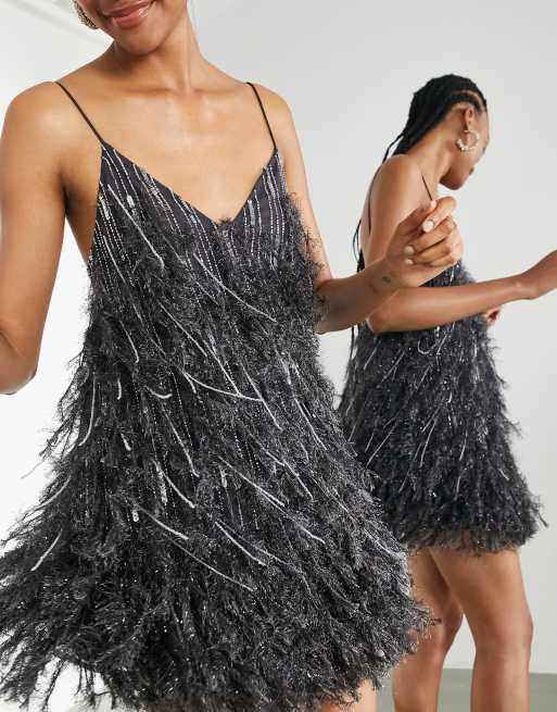 ASOS EDITION Vestito corto con paillettes e piume sintetiche con
