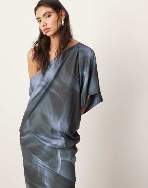 ASOS Edition - Vestito lungo ampio in raso grigio con stampa astratta e spalla scoperta - view 1