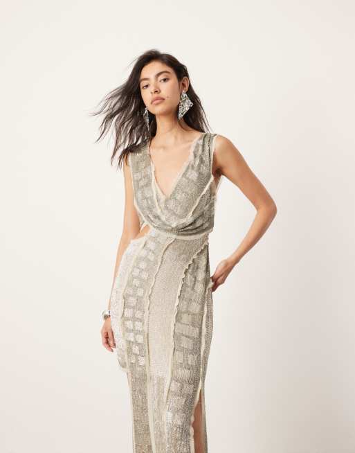 ASOS Edition – Zdobiona srebrna sukienka midi z łączonych elementów z asymetrycznym dołem