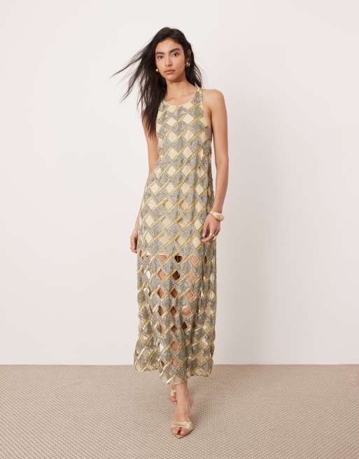 ASOS Edition – Złota zdobiona sukienka maxi z dekoltem halter i ażurowym wzorem