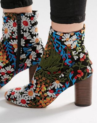 embroidered chelsea boots
