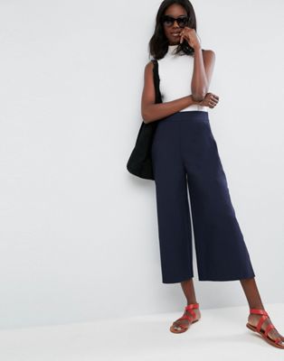 ASOS – Enkla culotte-byxor med sidoslitsar-Marinblå