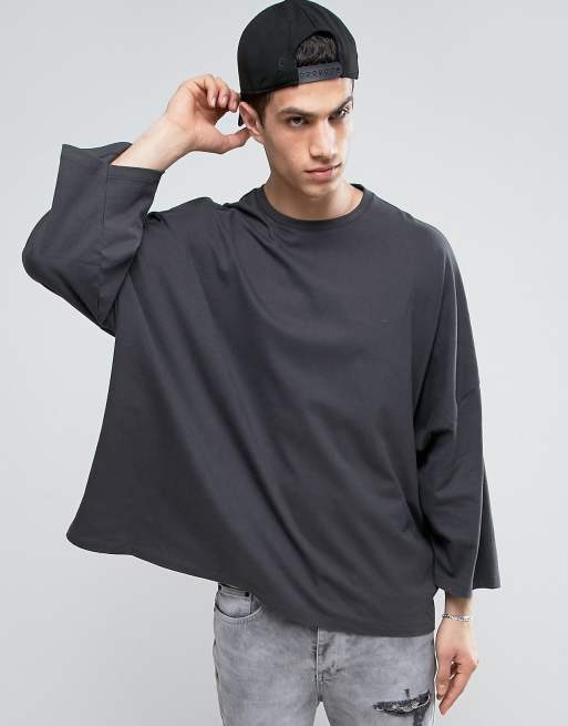 ASOS Extreme Oversized Boxy 3/4 Sleeve T-Shirt With Wide Sleeves In Washed Black | ASOS
