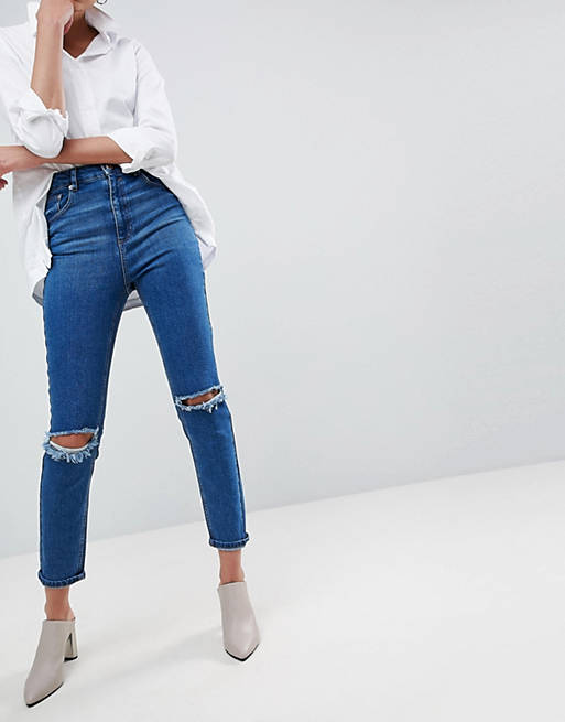 ASOS – FARLEIGH – Mom-Jeans mit hoher Taille in Bonnie-Waschung mit weit aufgerissenem Knie