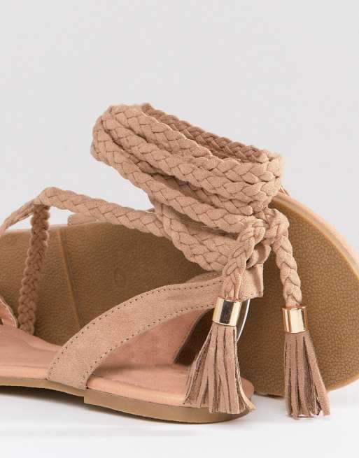 ASOS - FAYLA - Sandali bassi intrecciati con allacciatura alla gamba, 4 di 4