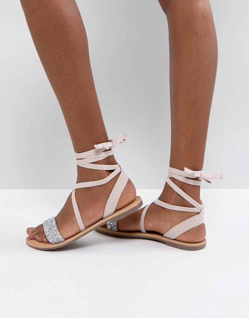 ASOS FI – Utsmyckade platta sandaler-Beige