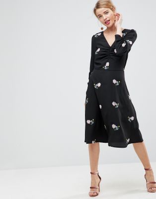 embroidered midi dress with ruched sleeves