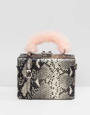 fur handle bag
