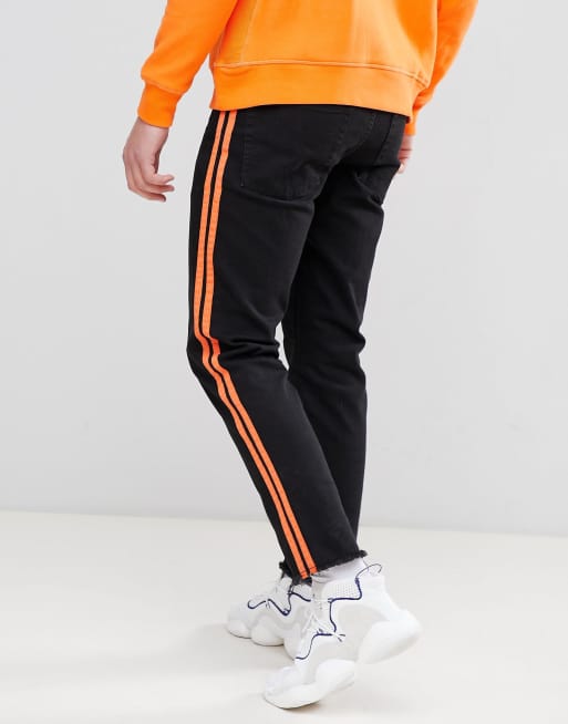 ASOS - Jean slim stretch longueur cheville avec bandes oranges sur les côtés - Noir, 2 de 4