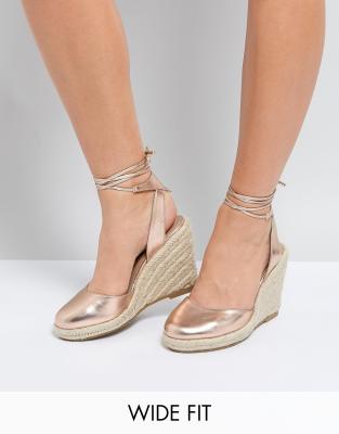 wide fit gold wedges