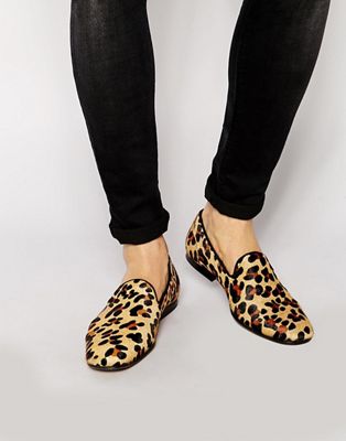 crocs leopard flip flops