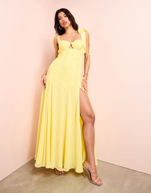 ASOS LUXE – An der Schulter gebundenes Maxikleid aus Chiffon in Gelb mit Zierausschnitten