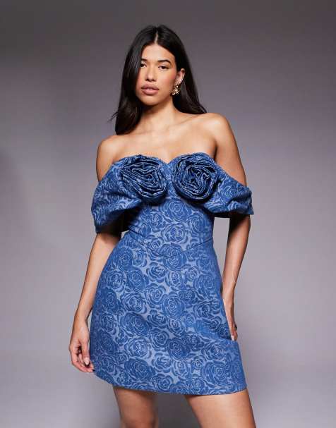 ASOS LUXE - Bandeau-jurk met corsage en blote schouders in gebloemd denim - view 1