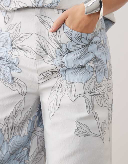 ASOS LUXE – Barrel-Hose aus Jacquard mit blauem Blumenmuster, Kombiteil, 2 von 5