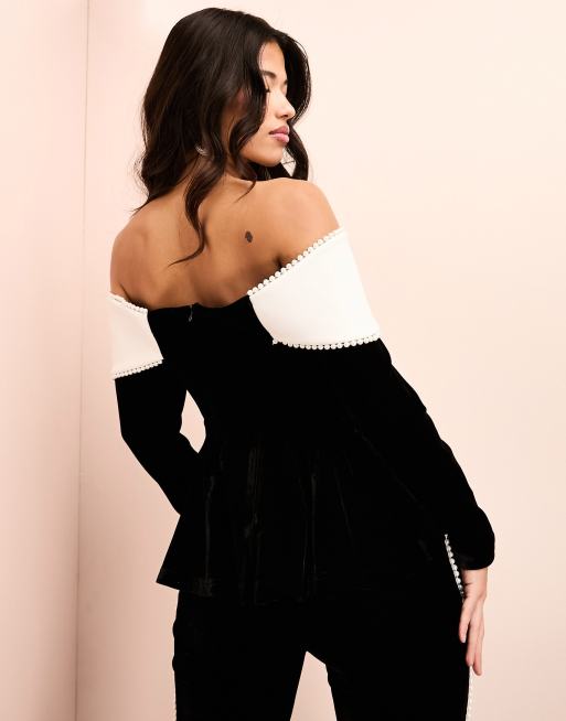 ASOS LUXE - Blazer stile corsetto nero in velluto con spalle scoperte e scollo profondo, 4 di 4