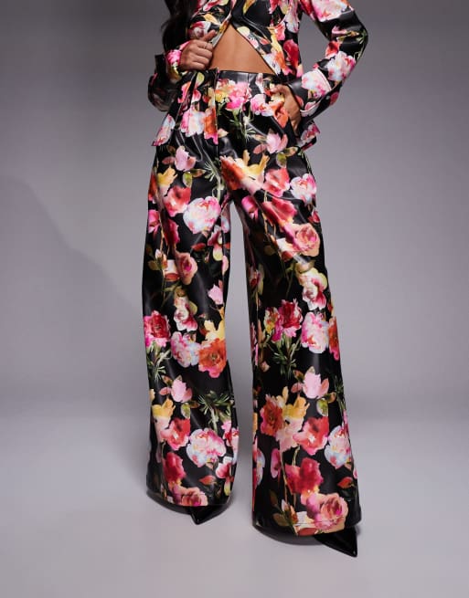 ASOS LUXE – Blommiga byxor i PU med vida ben och veck, del av set, 2 av 5