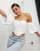 Thumbnail 1 van 4
