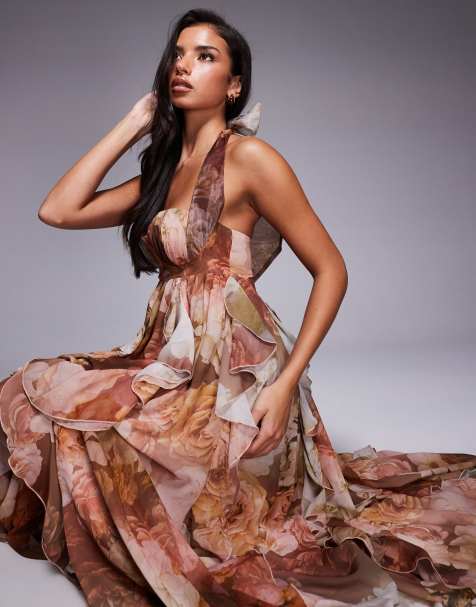 ASOS Luxe – Brązowa sukienka maxi z dekoltem typu halter i warstwowymi falbankami w kwiatowy wzór - view 1