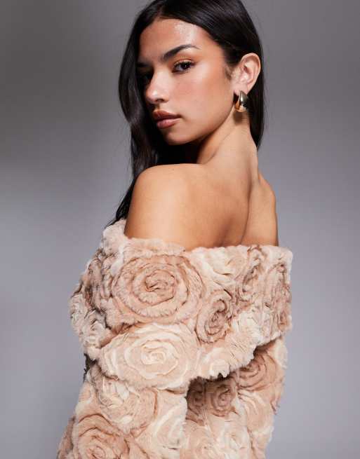 ASOS LUXE – Brun, blommig miniklänning i fuskpäls med bara axlar, 2 av 4