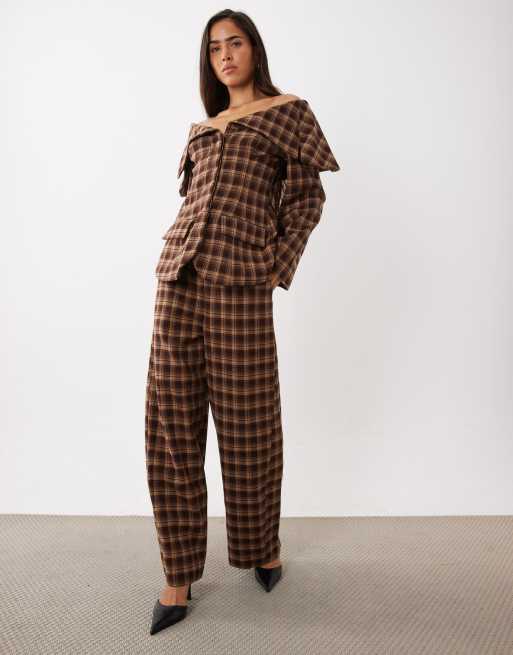 ASOS LUXE off shoulder tie waist brushed check blazer and tailored pants in brown check, 3 of 3