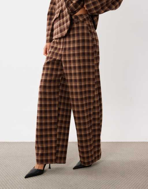 ASOS LUXE brushed checked tailored trousers in brown check, 2 of 5