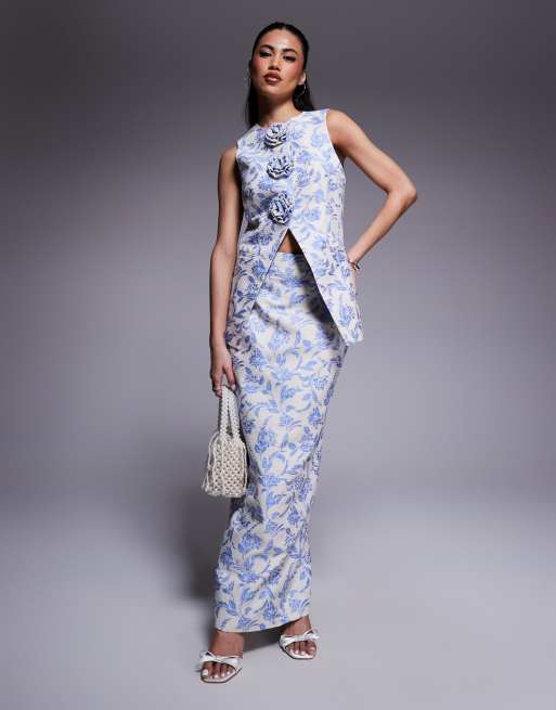 ASOS LUXE - Coordinato jacquard a fiori con gonna sartoriale con spacco sul retro e gilet con fiori 3D