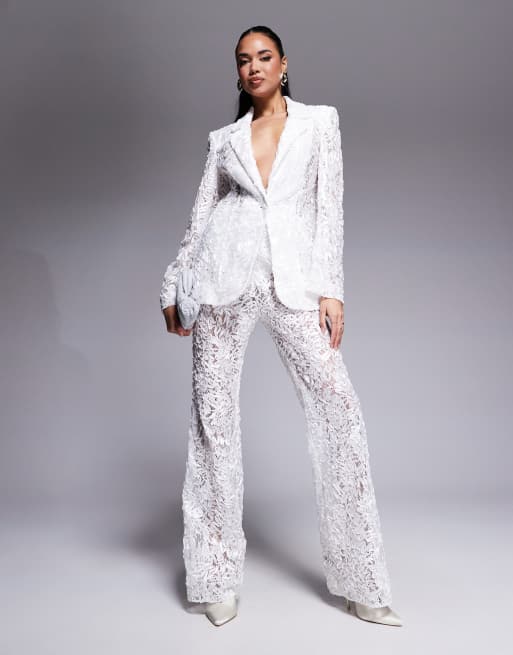 ASOS LUXE - Coordinato sartoriale in pizzo color avorio con blazer e pantaloni a zampa