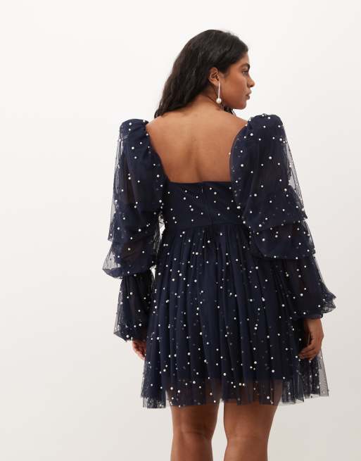 ASOS LUXE Curve babydollklänning i tyll med pärlutsmyckning i marinblått, 2 av 4