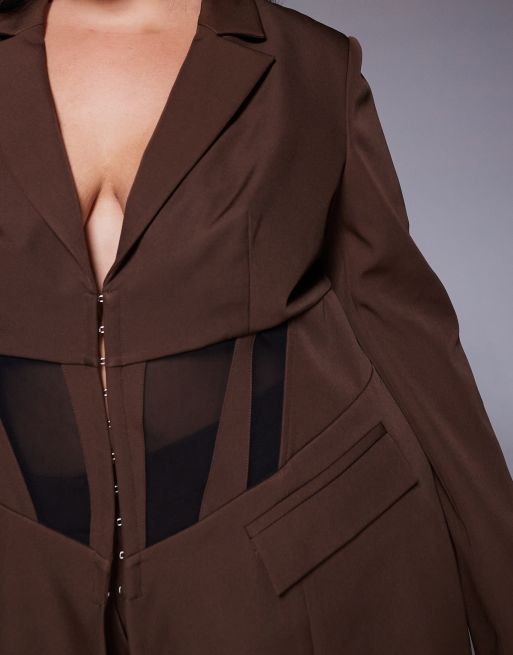 ASOS LUXE Curve - Blazer stretto in vita marrone con pannelli a contrasto in coordinato, 4 di 4