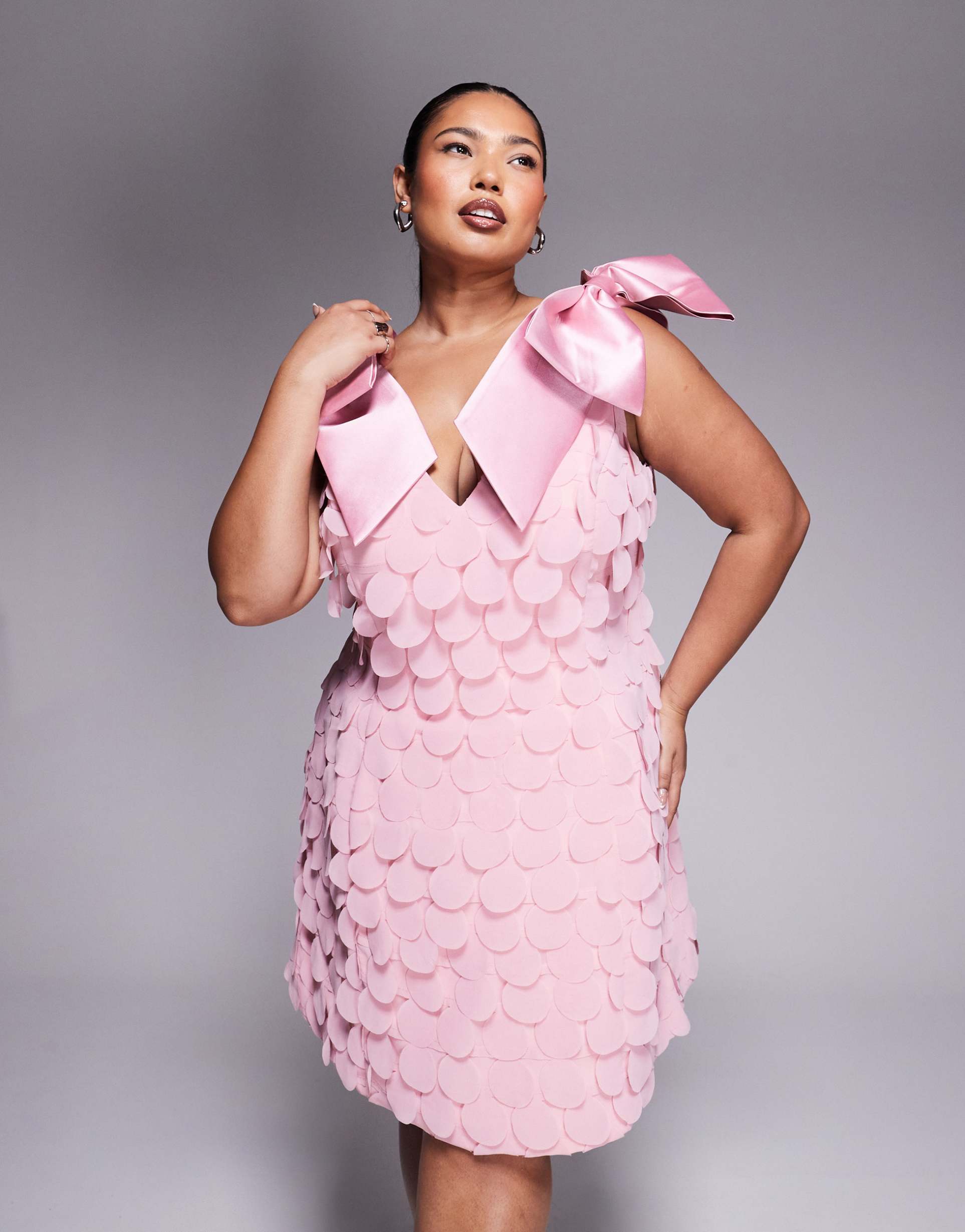 asos luxe curve bow shoulder disc mini dress in light pink