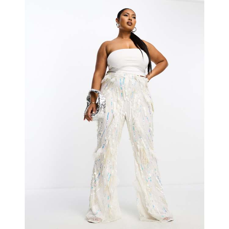 204676818-1-white?$n_750w$&wid