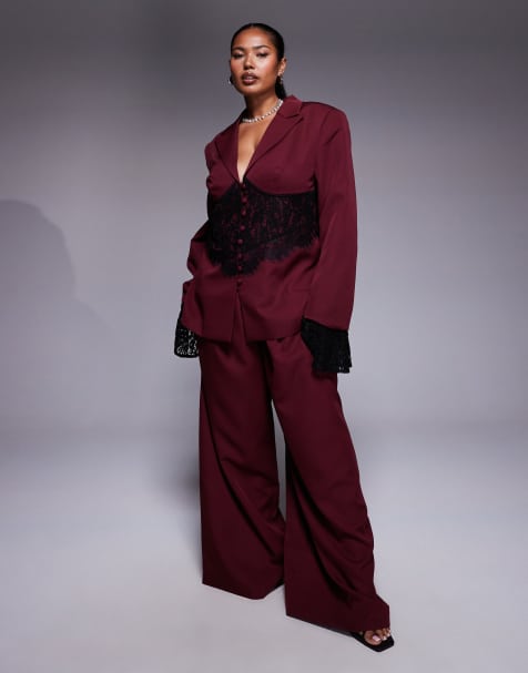 ASOS LUXE Curve - Co-ord set van nauwsluitende blazer met kanten korsetdetail en wijdvallende pantalon, in de kleur 'dark cherry' - view 1