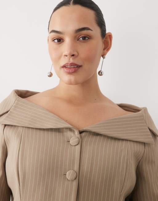 ASOS LUXE Curve durchgeknöpfter Nadelstreifen-Blazer, 4 von 4