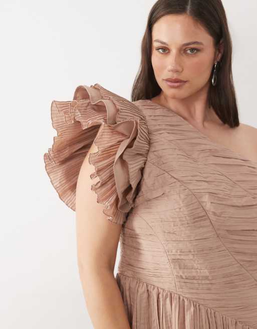 ASOS LUXE Curve – Enaxlad maxiklänning med plisserat liv, 3 av 4