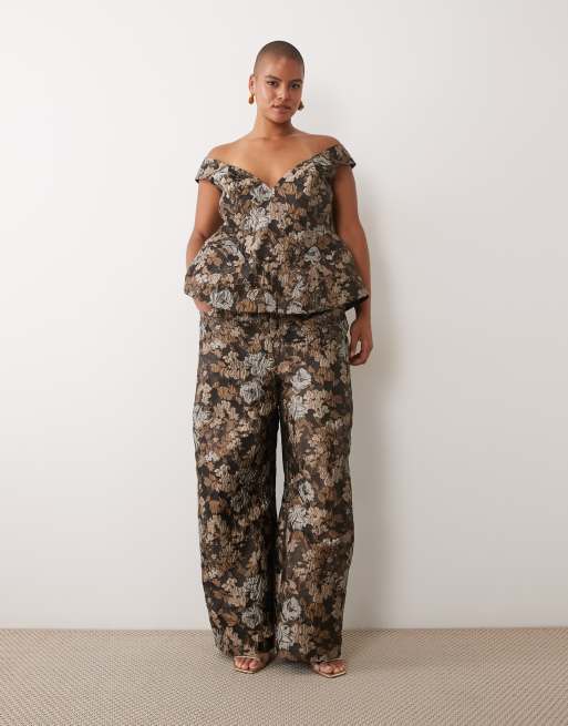ASOS LUXE Curve floral jacquard off shoulder top, 2 of 4