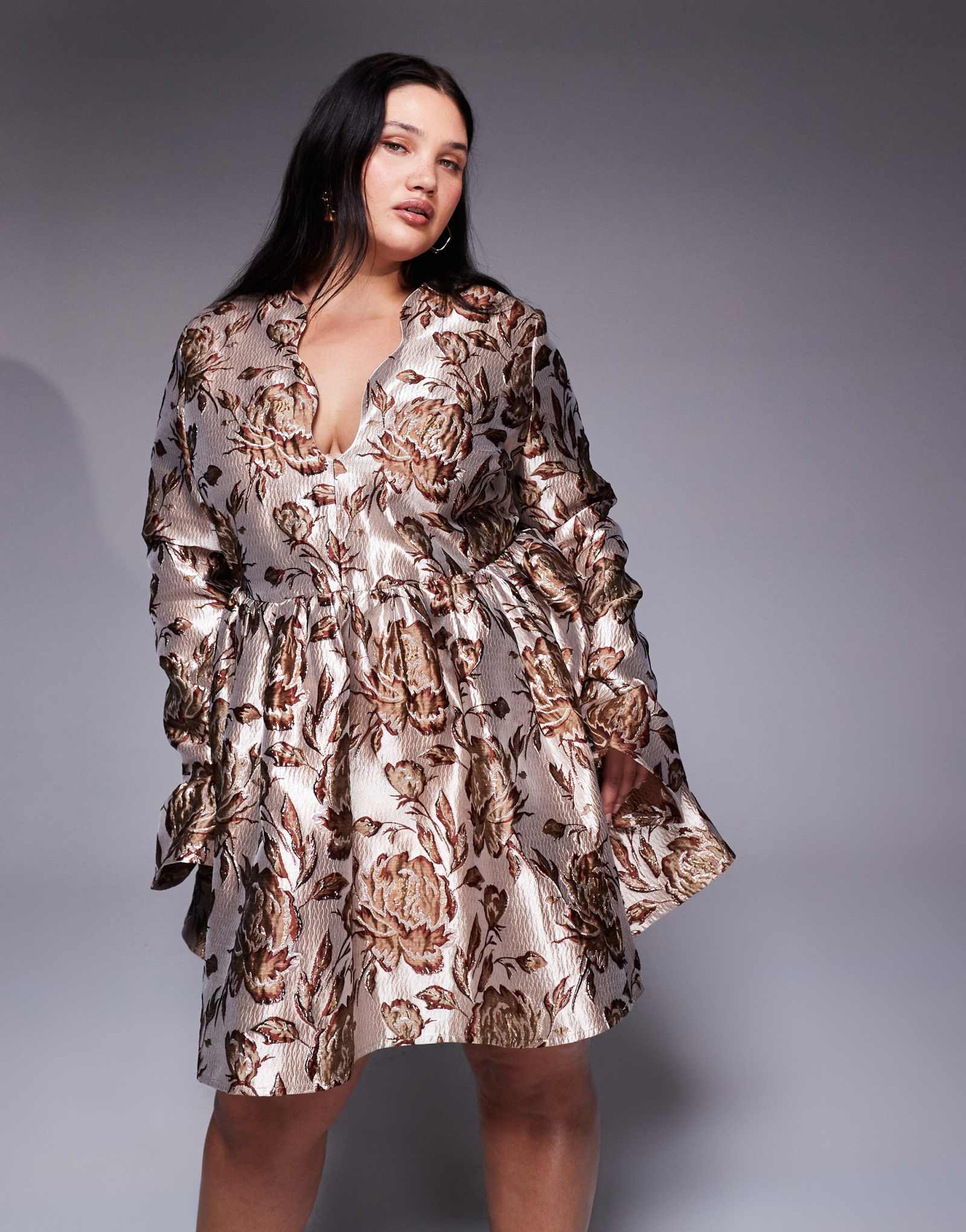 РОСКОШНОЕ облегающее платье ASOS из жаккарда с воланами и фестонами из сусального золота