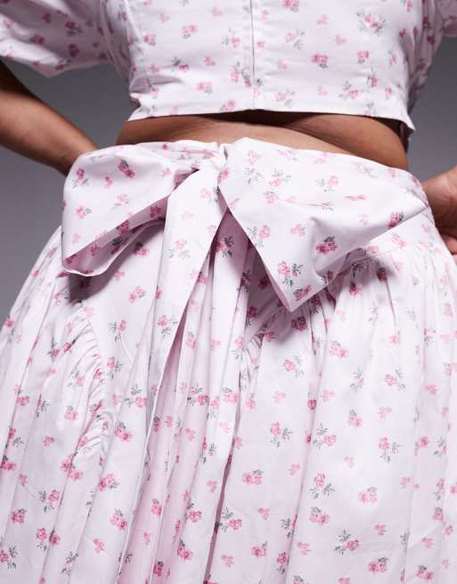 ASOS LUXE Curve - Jupe longue d'ensemble en satin de coton à petites fleurs et nœud au dos, 3 de 5