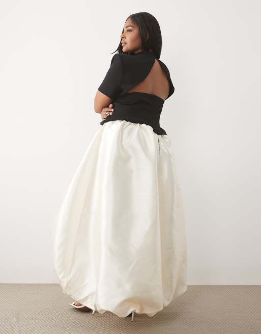 ASOS LUXE Curve jurk met gestructureerd lijfje en bubbelzoom in zwart, 3 van 4
