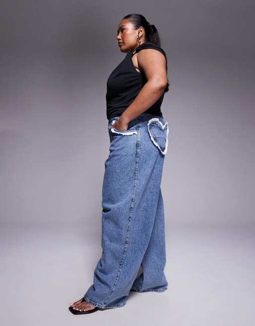 ASOS LUXE Curve – Mellanblå, tvättade jeans med barrelben och hjärtfickor, 3 av 5