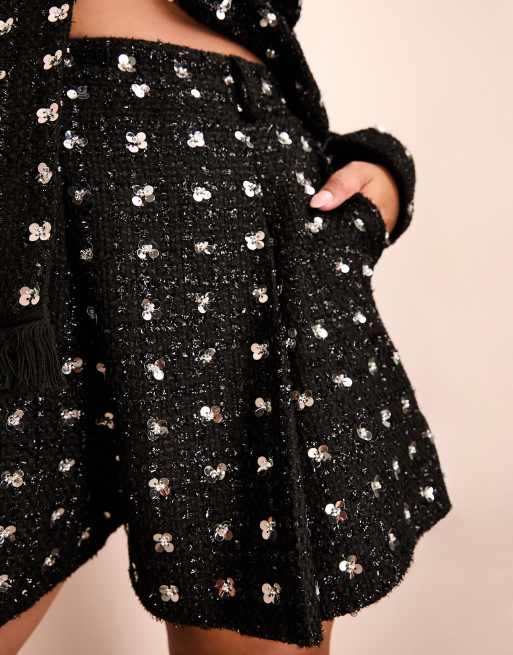 ASOS Luxe Curve - Pantaloncini neri in bouclé con decorazioni, 2 di 4