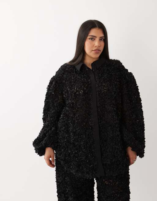 ASOS LUXE Curve - Sort strandskjorte med 3D-blomstermønster, 3 af 4