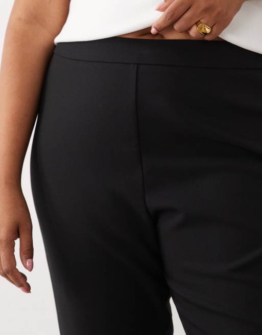 ASOS LUXE Curve tailored flared trouser in black, 3 of 5