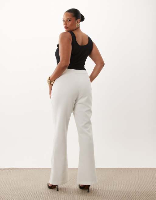 ASOS LUXE Curve tailored flared trouser in cream, 3 of 5