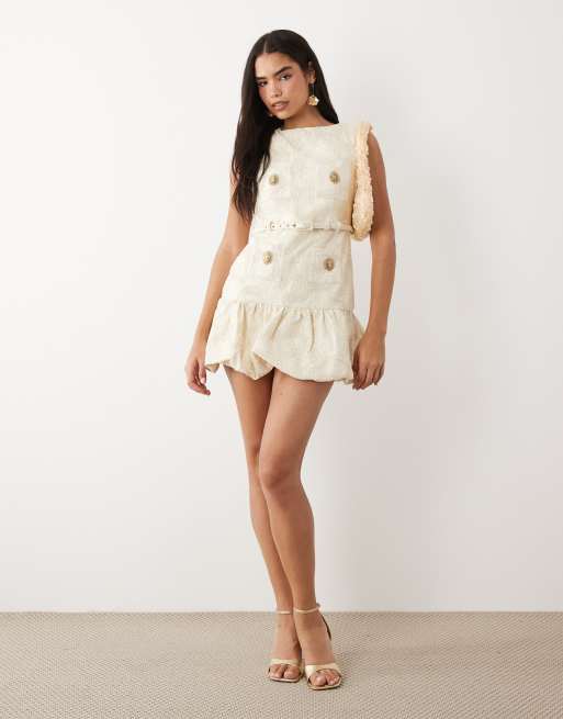 ASOS LUXE - Elegante mini jurk van jacquard met riem en peplum in crème, 2 van 4