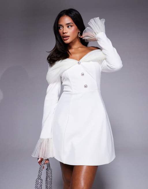 ASOS LUXE – Elegantes, schulterfreies Minikleid aus plissiertem Organza in Elfenbeinweiß, 3 von 4