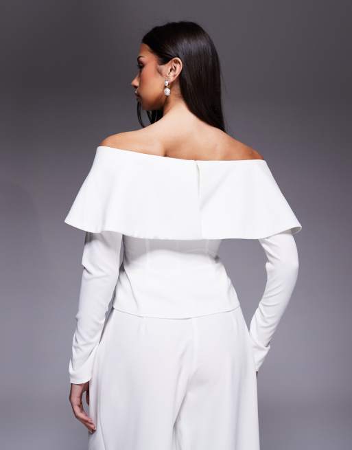 ASOS LUXE - Elfenbenshvid offshoulder-blazer med guldfarvede metaldetaljer - Del af sæt, 3 af 4