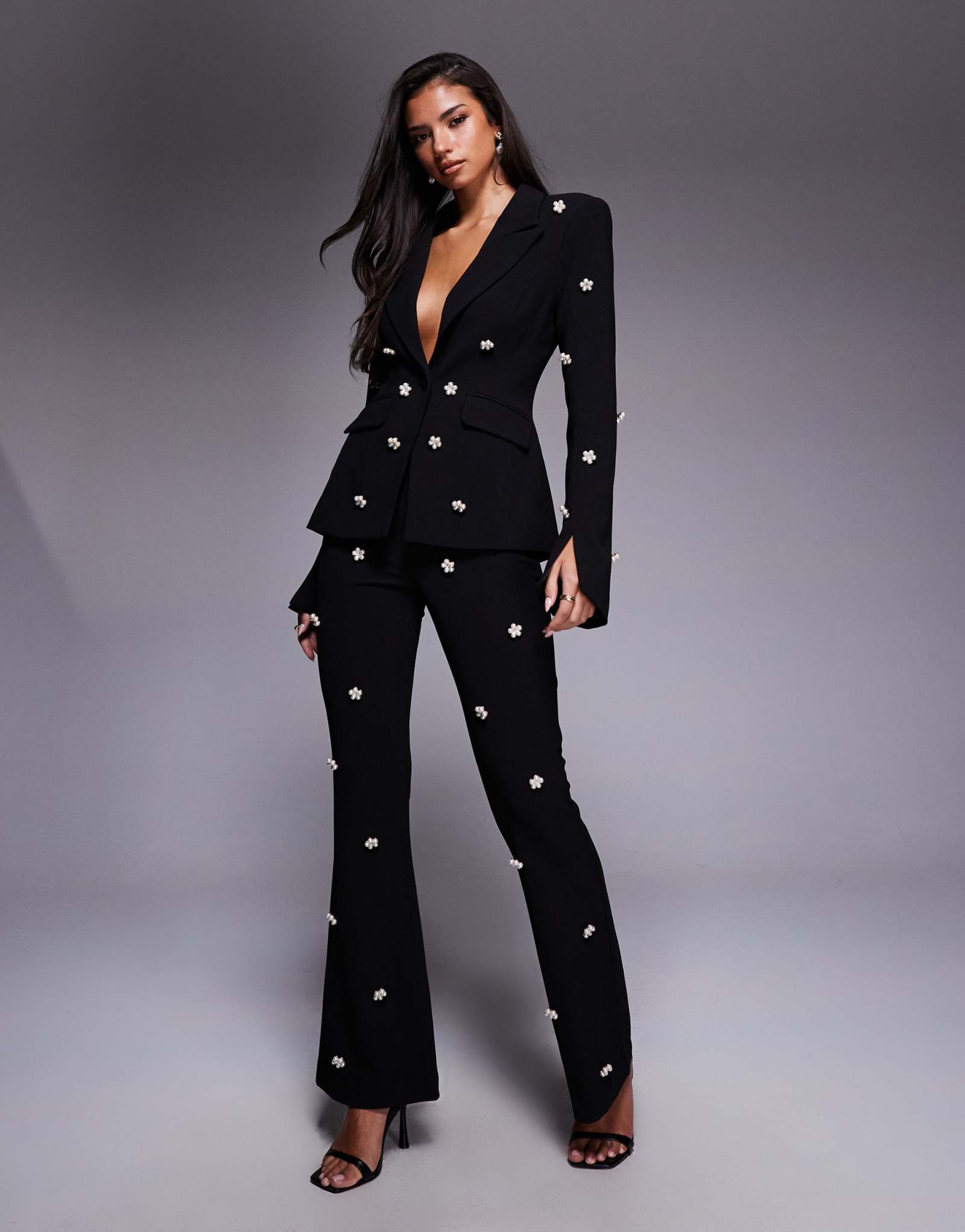 Расклешенные брюки ASOS LUXE черного цвета с декором - часть комплекта