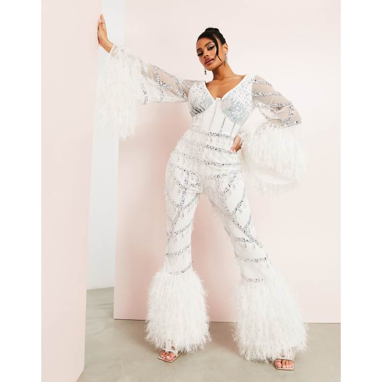 203932459-1-white?$n_750w$&wid