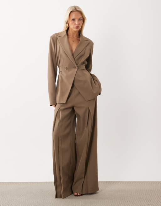 ASOS LUXE ensemble blazer ceinturé kaki, 2 de 4
